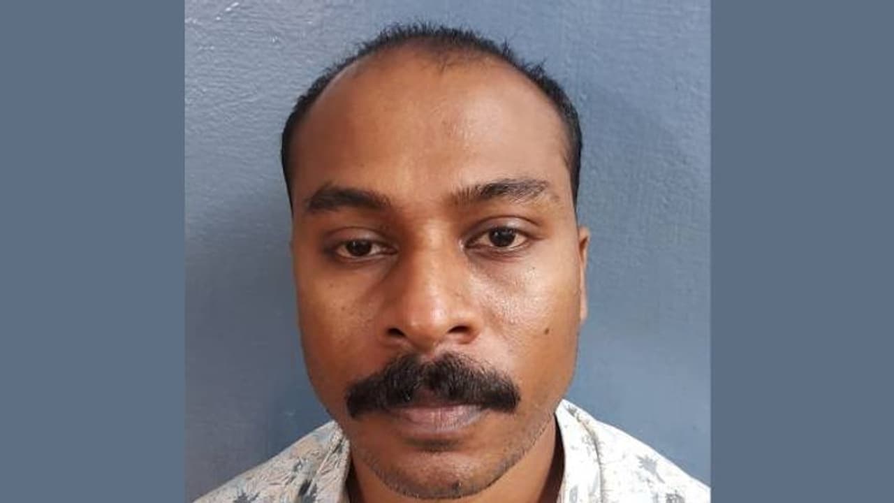 ഭാര്യയെ ചൂടായ ഇസ്തിരിപ്പെട്ടികൊണ്ട് അടിച്ചു, നിരന്തരം മര്ദ്ദിച്ചു, ഭര്ത്താവ് പിടിയിൽ ഭാര്യയെ ചൂടായ ഇസ്തിരിപ്പെട്ടികൊണ്ട് അടിച്ചു, നിരന്തരം മര്ദ്ദിച്ചു, ഭര്ത്താവ് പിടിയിൽ