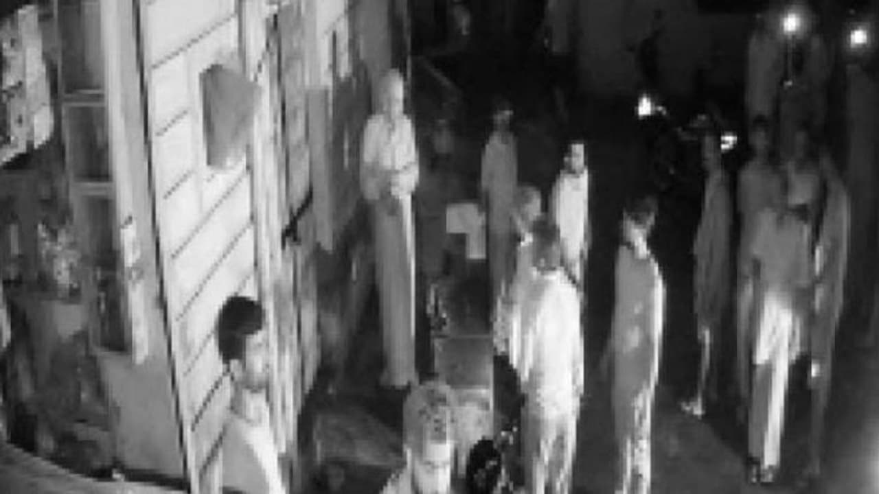 राजस्थान में नहीं थम रहे संतो पर हमले: एजुकेशन सिटी कोटा में पुजारी के परिवार पर हुआ जानलेवा अटैक राजस्थान में नहीं थम रहे संतो पर हमले: एजुकेशन सिटी कोटा में पुजारी के परिवार पर हुआ जानलेवा अटैक