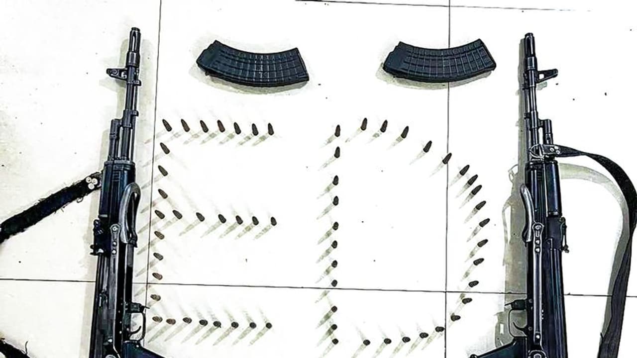 ಜಾರ್ಖಂಡ್ ಅಕ್ರಮ ಗಣಿಗಾರಿಕೆ ಪ್ರಕರಣ: ಸಿಎಂ ಸಹಾಯಕನ ನಿವಾಸದಲ್ಲಿ 2 ಎಕೆ 47, 60 ಬುಲೆಟ್ ವಶಕ್ಕೆ..! ಜಾರ್ಖಂಡ್ ಅಕ್ರಮ ಗಣಿಗಾರಿಕೆ ಪ್ರಕರಣ: ಸಿಎಂ ಸಹಾಯಕನ ನಿವಾಸದಲ್ಲಿ 2 ಎಕೆ 47, 60 ಬುಲೆಟ್ ವಶಕ್ಕೆ..!