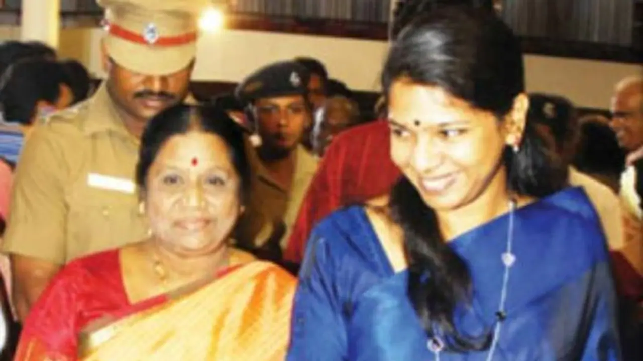 ராஜாத்தி அம்மாளுக்கு உடல் நலக்குறைவு.. சிகிச்சைக்காக ஜெர்மனி செல்கிறார் கனிமொழி ! ராஜாத்தி அம்மாளுக்கு உடல் நலக்குறைவு.. சிகிச்சைக்காக ஜெர்மனி செல்கிறார் கனிமொழி !