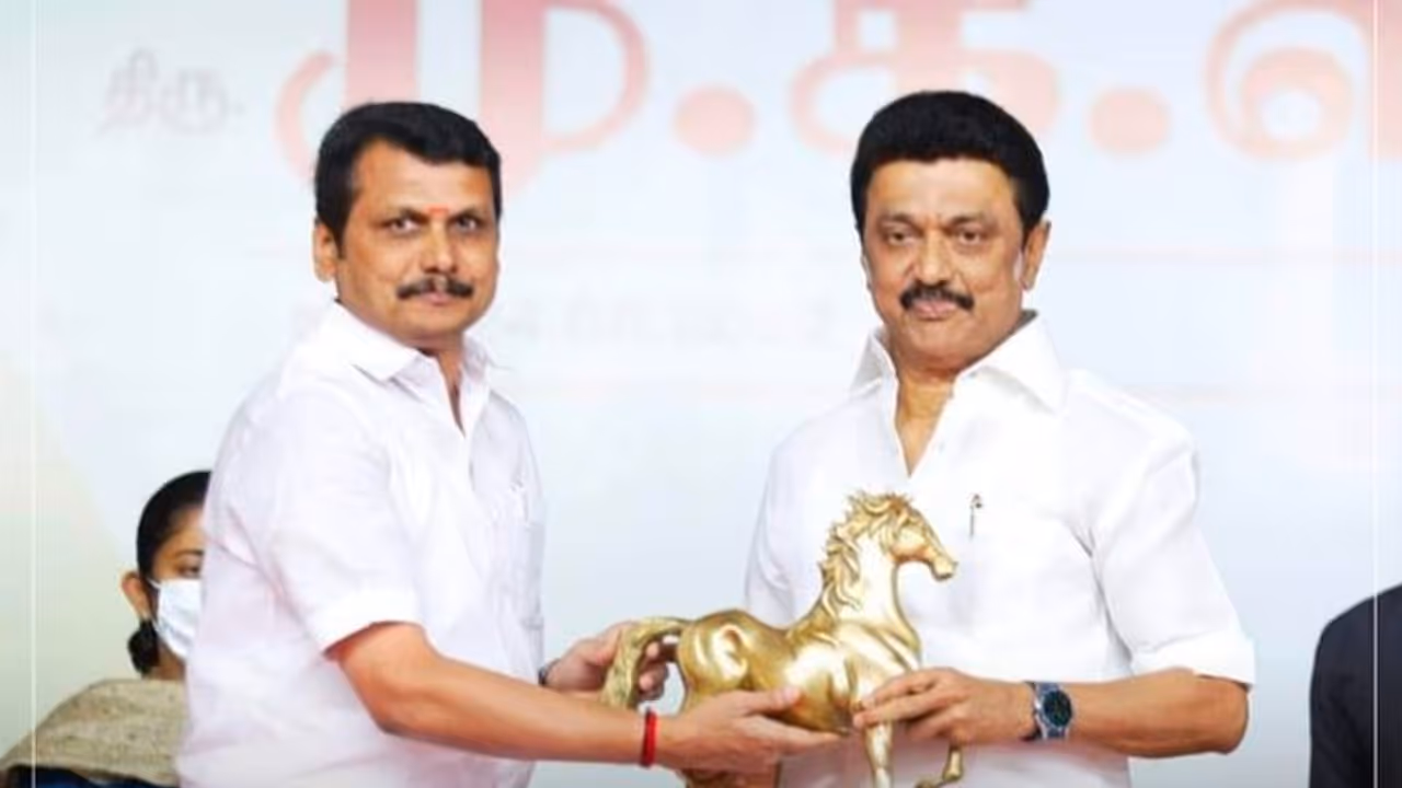 “3 விக்கெட்டுகள் காலி.. கொங்கு மண்டலத்தில் மாஸ் காட்டிய செந்தில் பாலாஜி ! கடுப்பில் அதிமுக, பாஜக”