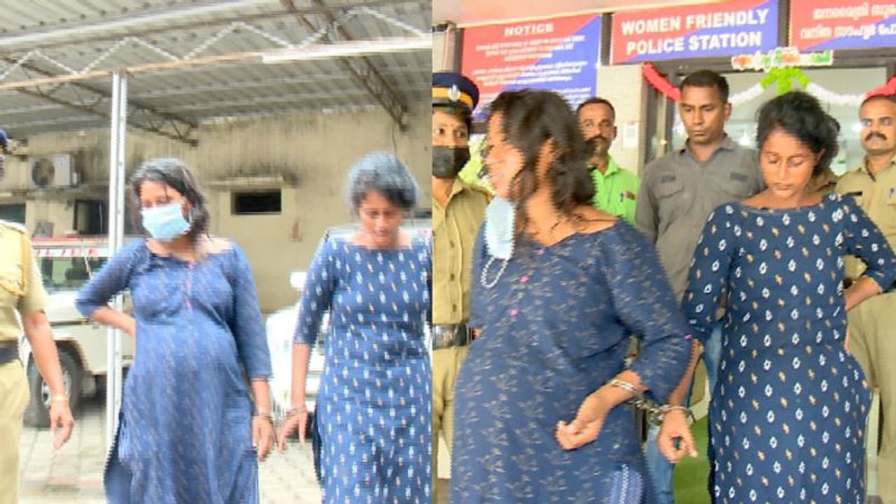 ബസുകളിൽ മോഷണം പതിവാക്കി കള്ളൻമാർ, പിടിക്കപ്പെടുന്നത് യുവതികളുടെ ചെറു സംഘങ്ങൾ ബസുകളിൽ മോഷണം പതിവാക്കി കള്ളൻമാർ, പിടിക്കപ്പെടുന്നത് യുവതികളുടെ ചെറു സംഘങ്ങൾ