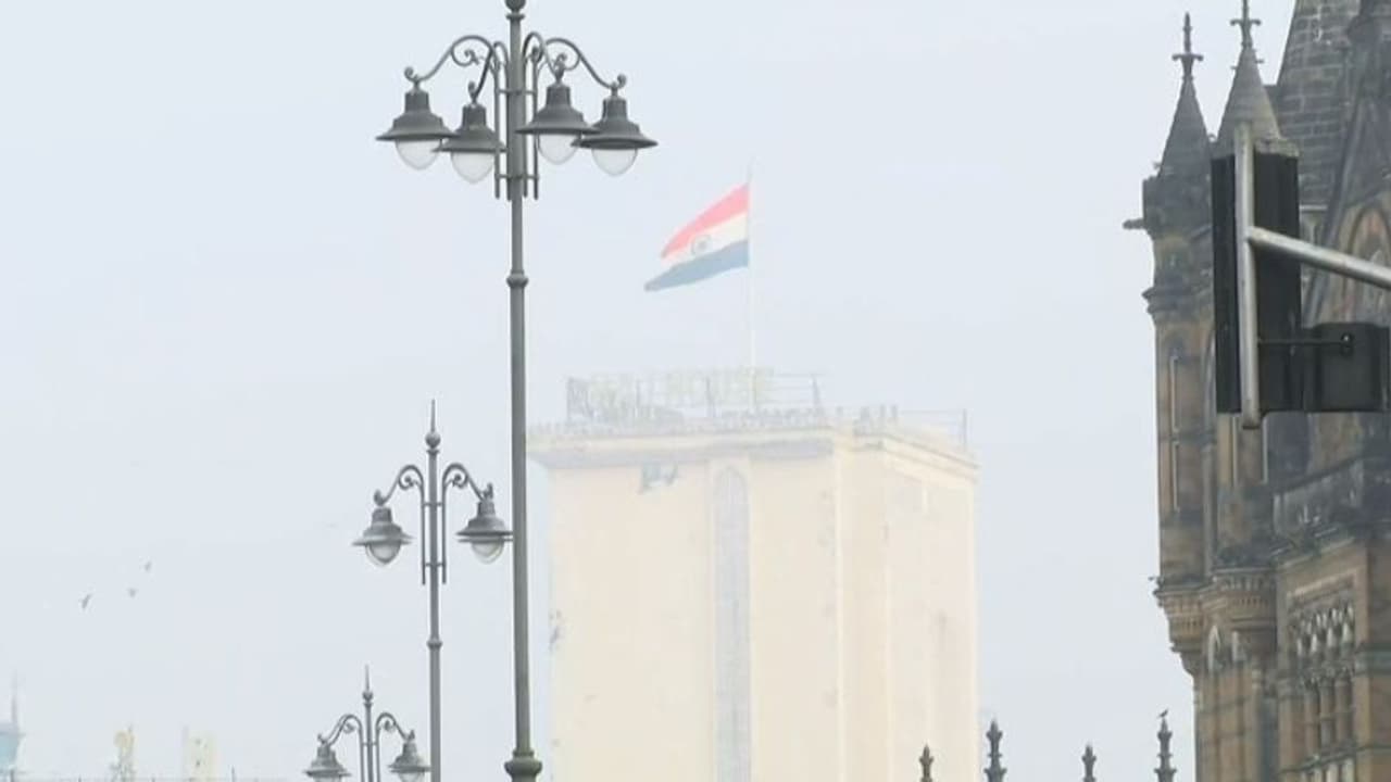 മുംബൈയിലെ ആഡംബര ഹോട്ടൽ ബോംബ് വച്ച് തകർക്കുമെന്ന ഭീഷണി വ്യാജം, പ്രതികൾ പിടിയിൽ