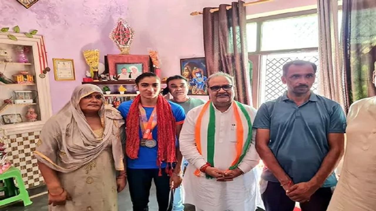 इन 5 कारणों की वजह से भूपेंद्र सिंह चौधरी बनाए गए यूपी बीजेपी के नए प्रदेश अध्यक्ष इन 5 कारणों की वजह से भूपेंद्र सिंह चौधरी बनाए गए यूपी बीजेपी के नए प्रदेश अध्यक्ष