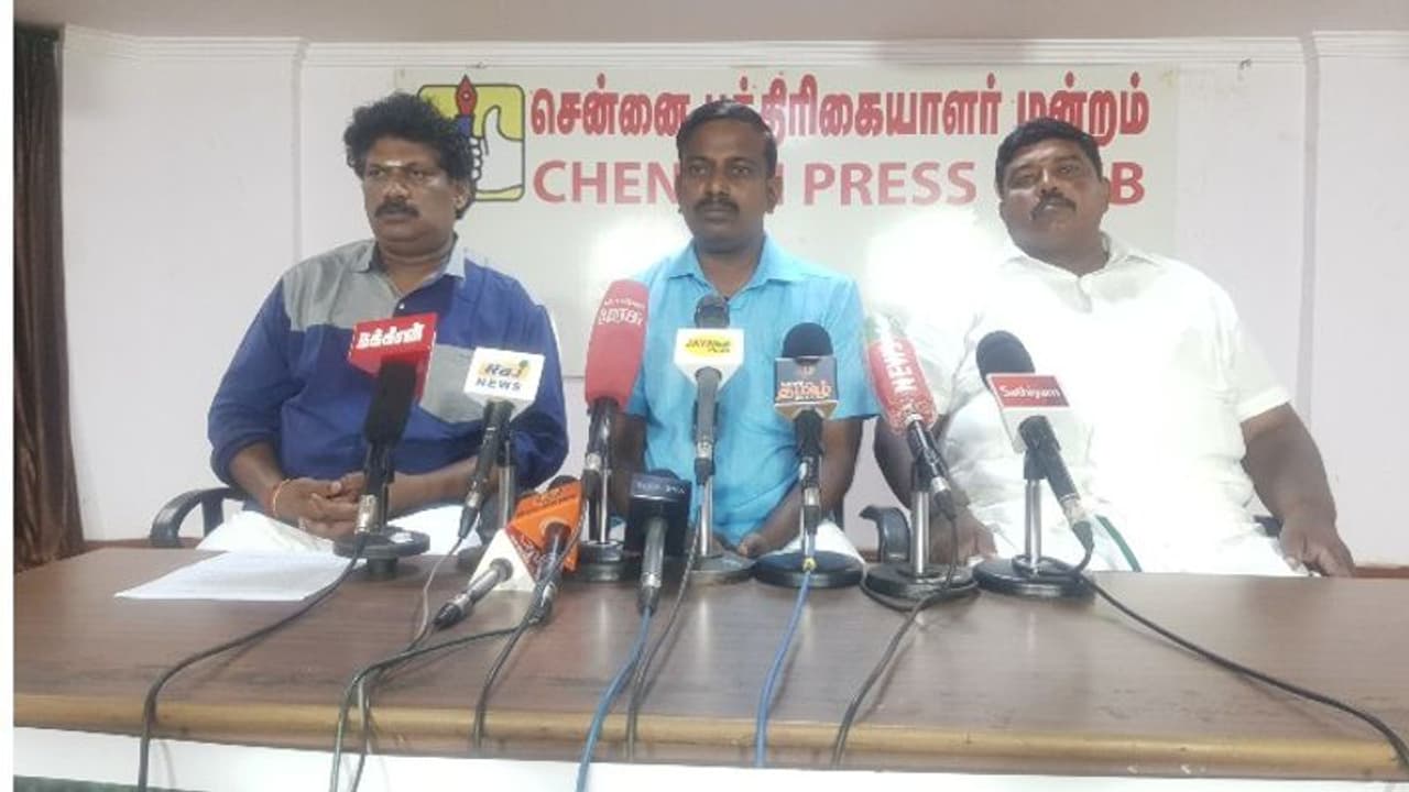 ஈஷா சார்பில் திருச்சியில் மாபெரும் நெல் சாகுபடி கருத்தரங்கு, கண்காட்சி..! பிரபல வேளாண் வல்லுநர்கள் சிறப்புரை ஈஷா சார்பில் திருச்சியில் மாபெரும் நெல் சாகுபடி கருத்தரங்கு, கண்காட்சி..! பிரபல வேளாண் வல்லுநர்கள் சிறப்புரை