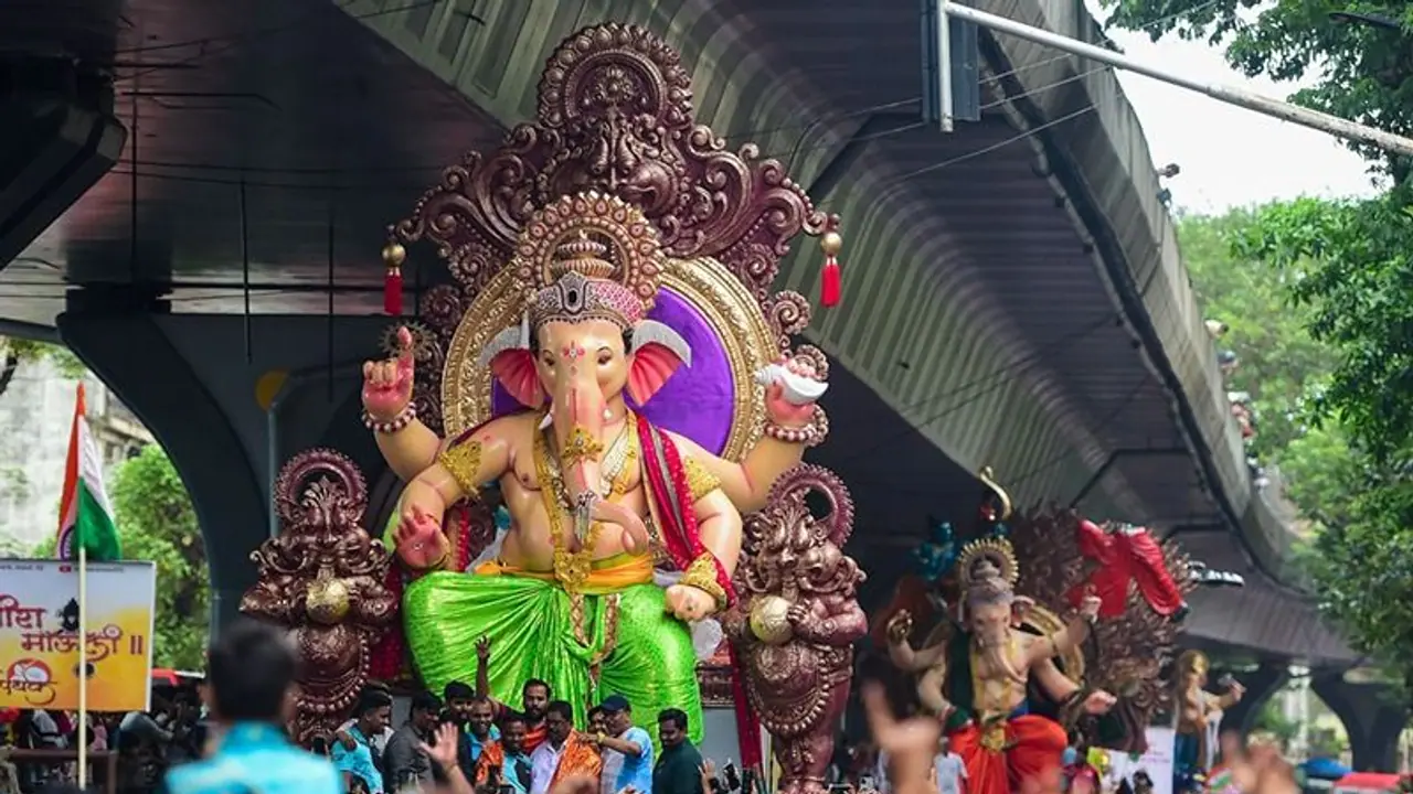 Ganesh Chaturthi 2022; ಗಣೇಶ ಕೂರಿಸಲು ಹತ್ತು ಹಲವು ನಿಬಂಧನೆ ಸಿದ್ಧಪಡಿಸಿದ ಪೊಲೀಸ್ Ganesh Chaturthi 2022; ಗಣೇಶ ಕೂರಿಸಲು ಹತ್ತು ಹಲವು ನಿಬಂಧನೆ ಸಿದ್ಧಪಡಿಸಿದ ಪೊಲೀಸ್