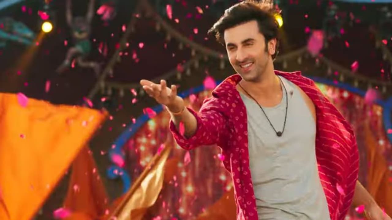 ദൃശ്യപ്പൊലിമയില്‍ 'ബ്രഹ്‍മാസ്‍ത്ര', വീഡിയോ ഗാനം പുറത്തുവിട്ടു