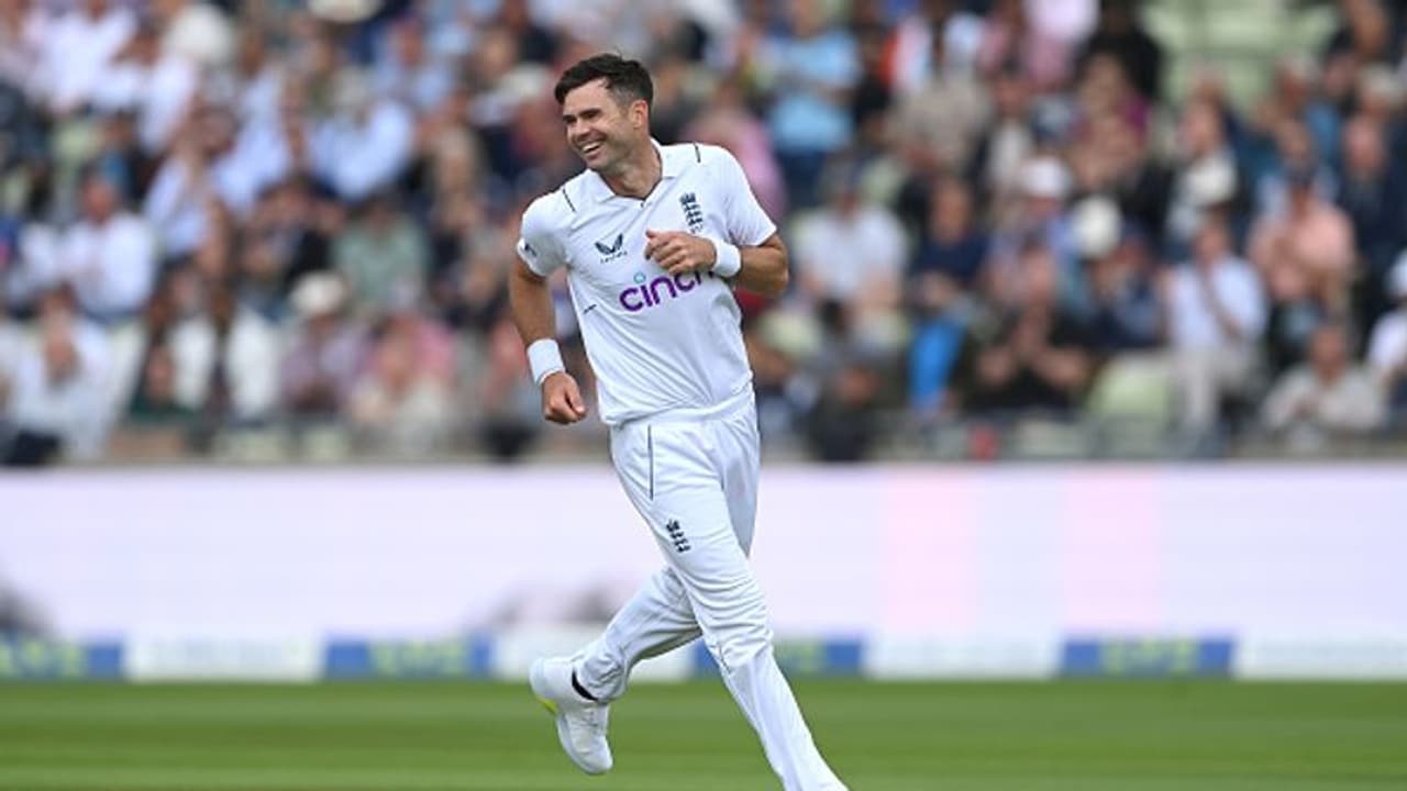 டெஸ்ட் கிரிக்கெட்டில் வரலாறு படைத்த ஜேம்ஸ் ஆண்டர்சன்..! டெஸ்ட் கிரிக்கெட்டில் வரலாறு படைத்த ஜேம்ஸ் ஆண்டர்சன்..!