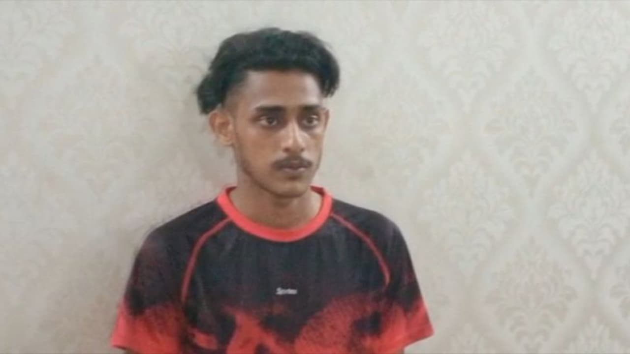 പ്രായപൂര്ത്തിയാകാത്ത പെൺകുട്ടിയെ പീഡിപ്പിച്ച് ഗര്ഭിണിയാക്കിയ യുവാവ് അറസ്റ്റിൽ പ്രായപൂര്ത്തിയാകാത്ത പെൺകുട്ടിയെ പീഡിപ്പിച്ച് ഗര്ഭിണിയാക്കിയ യുവാവ് അറസ്റ്റിൽ