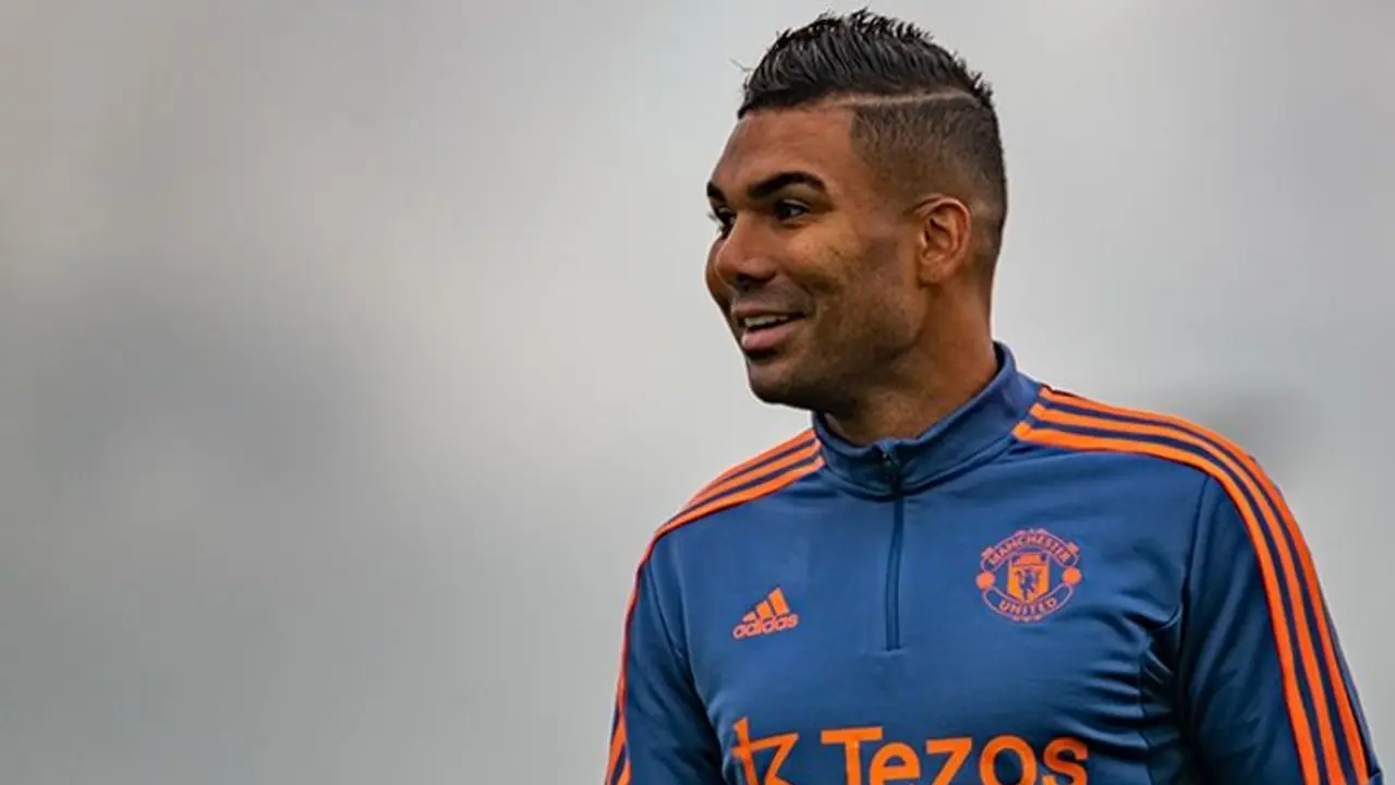 പ്രീമിയര്‍ ലീഗ് അരങ്ങേറ്റത്തിന് കാസെമിറോ; യുണൈറ്റഡ് അടക്കം വമ്പന്മാര്‍ക്ക് ഇന്ന് അങ്കം 