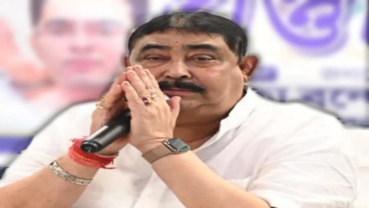 গরু পাচারকাণ্ডে আরও ফাঁপরে অনুব্রত মণ্ডল, সিবিআইয়ের ৩৫ পাতার চার্জশিটে ৫৩টি সম্পত্তির উল্লেখ গরু পাচারকাণ্ডে আরও ফাঁপরে অনুব্রত মণ্ডল, সিবিআইয়ের ৩৫ পাতার চার্জশিটে ৫৩টি সম্পত্তির উল্লেখ