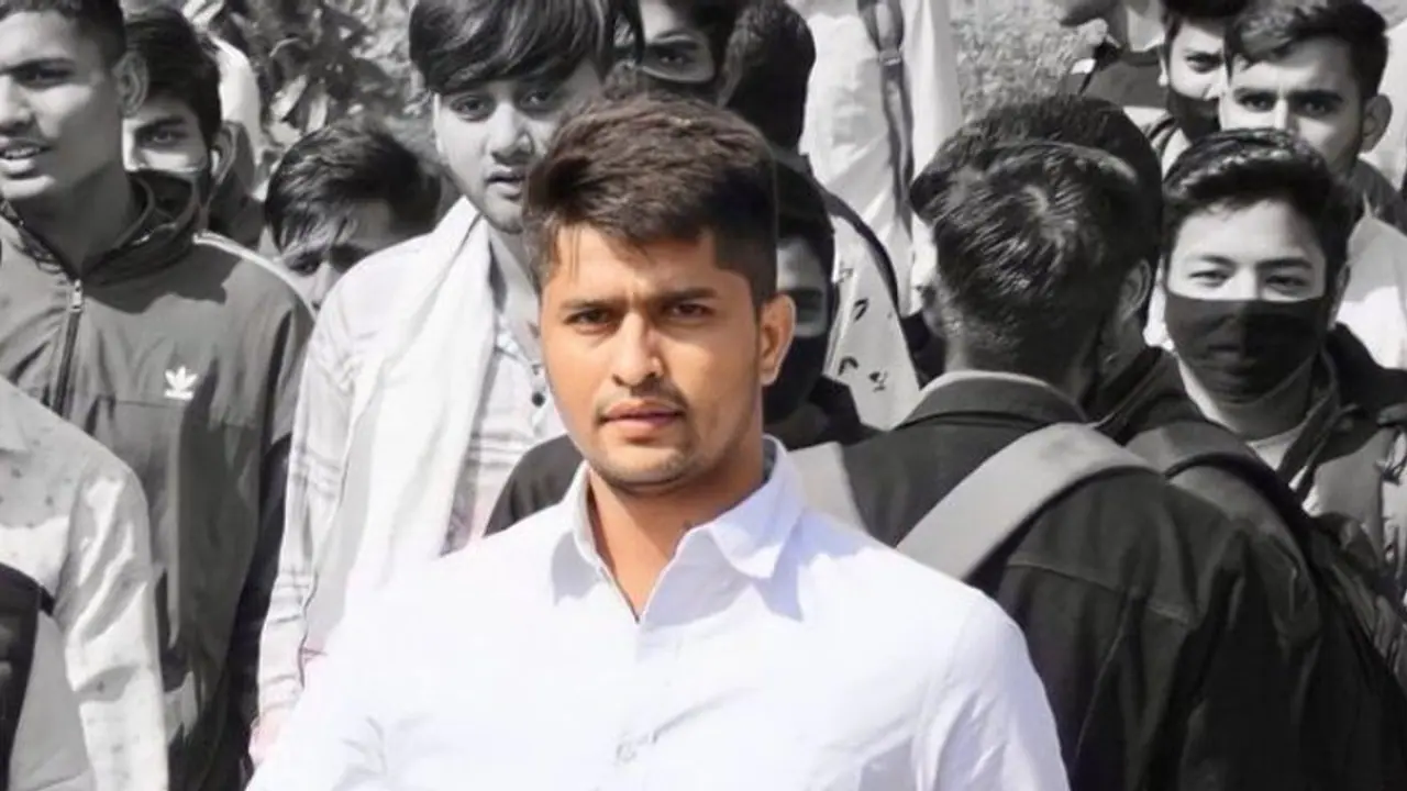  कौन हैं गांव का छोरा निर्मल चौधरी जो बना राजस्थान यूनिवर्सिटी का अध्यक्ष, मंत्री की बेटी को हराया