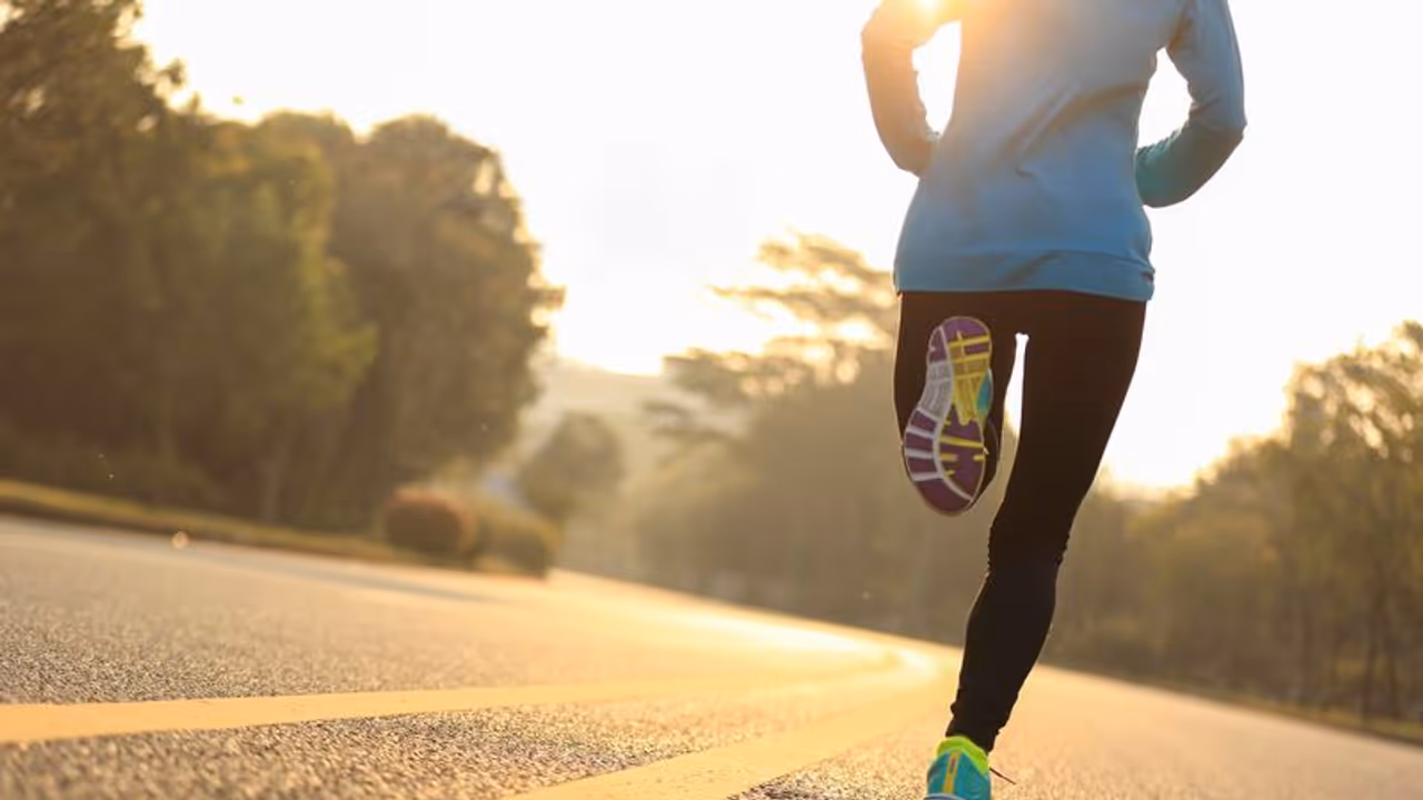 ചീത്ത കൊളസ്ട്രോൾ കുറയ്ക്കാൻ സഹായിക്കുന്ന നാല് വ്യായാമങ്ങൾ ചീത്ത കൊളസ്ട്രോൾ കുറയ്ക്കാൻ സഹായിക്കുന്ന നാല് വ്യായാമങ്ങൾ