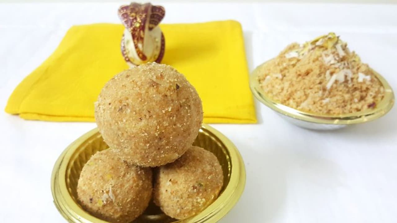 Ganesh Chaturthi 2022: వినాయక చవితి స్పెషల్.. గణపయ్యకు ఇష్టమైన కొబ్బరి లడ్డూలు తయారీ విధానం!