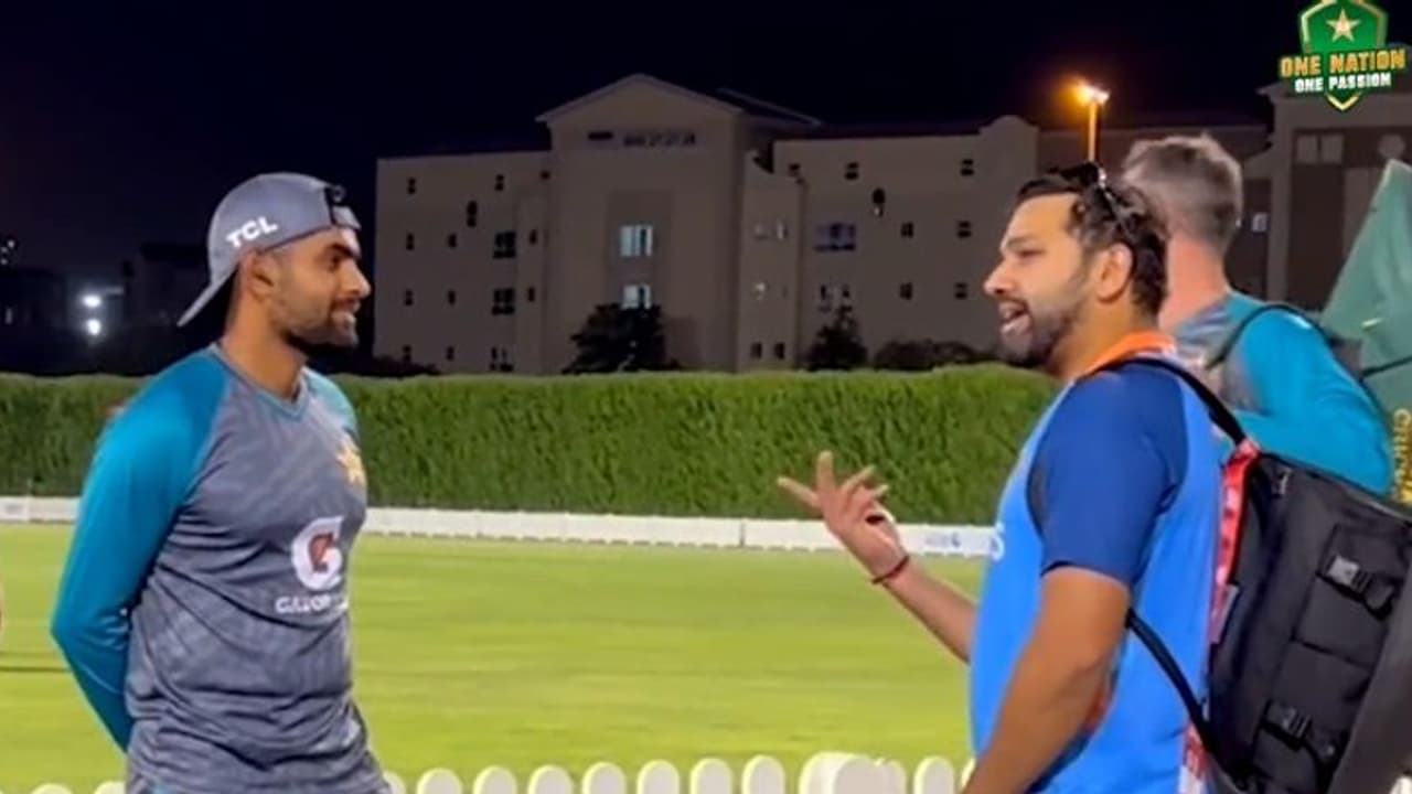 ഏഷ്യാ കപ്പ്: വേഗം കല്യാണം കഴിക്കൂവെന്ന് രോഹിത്, ഇല്ല, ഇപ്പോഴില്ലെന്ന് ബാബര് വീഡിയോ ഏഷ്യാ കപ്പ്: വേഗം കല്യാണം കഴിക്കൂവെന്ന് രോഹിത്, ഇല്ല, ഇപ്പോഴില്ലെന്ന് ബാബര് വീഡിയോ