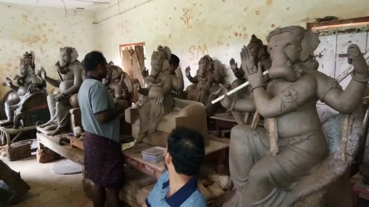 Ganesh Chaturthi 2022: BBMP bans sale of meat on August 31, Congress says 'unnecessary controversies' Ganesh Chaturthi 2022: BBMP bans sale of meat on August 31, Congress says 'unnecessary controversies'