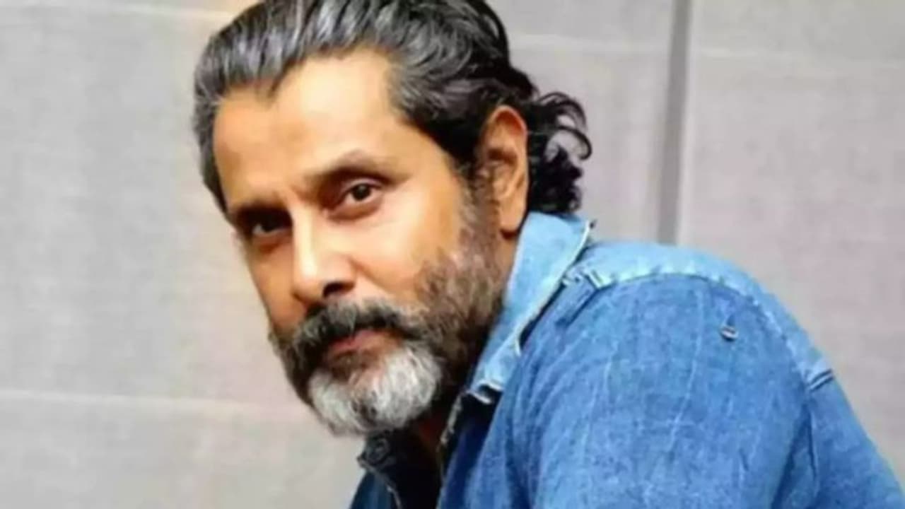 బాయ్ కాట్ బాలీవుడ్ ట్రెండ్ పై జోకులు పేల్చిన విక్రమ్, ఆ పదమే తెలియదంటూ...? బాయ్ కాట్ బాలీవుడ్ ట్రెండ్ పై జోకులు పేల్చిన విక్రమ్, ఆ పదమే తెలియదంటూ...?