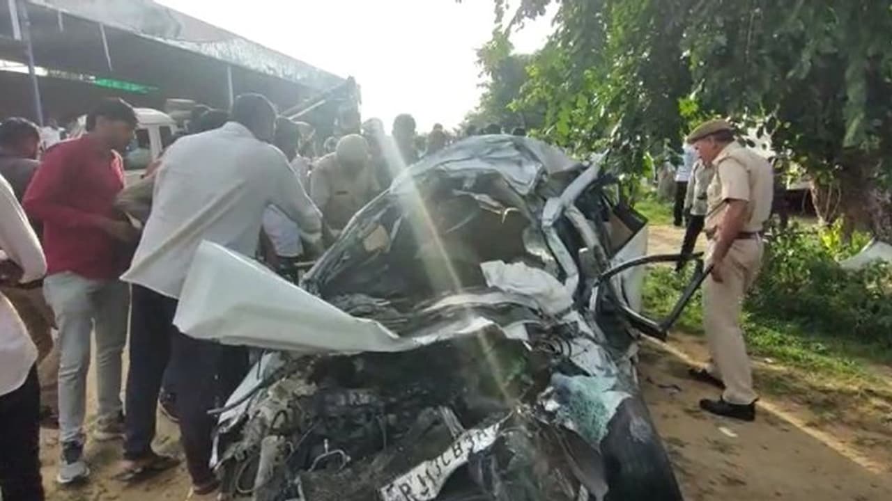  राजस्थान में खून से सना संडे: भयानक एक्सीडेंट में 4 लोगों की मौत, कहीं बेटा तो कहीं पिता की गई जान