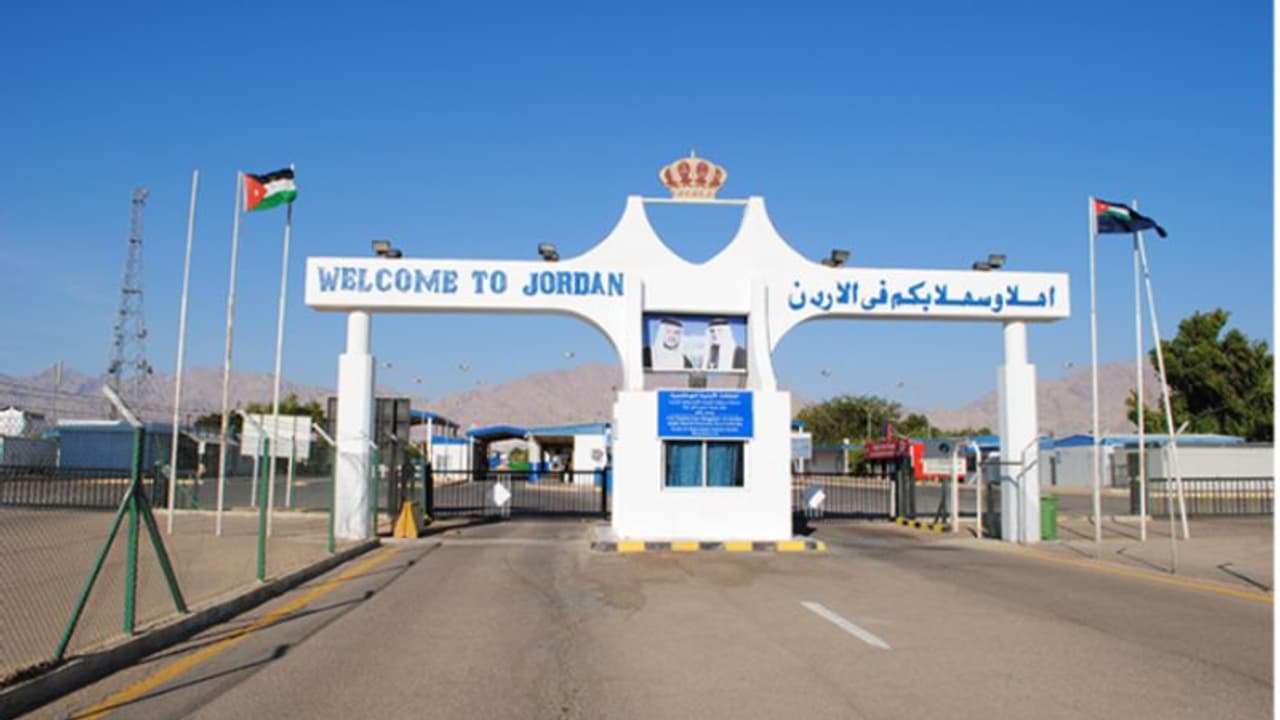 വിസിറ്റ് വിസ പുതുക്കാനായി ജോര്ദാനില് പോയ പ്രവാസി വനിത മടക്കയാത്രയ്ക്കിടെ മരിച്ചു വിസിറ്റ് വിസ പുതുക്കാനായി ജോര്ദാനില് പോയ പ്രവാസി വനിത മടക്കയാത്രയ്ക്കിടെ മരിച്ചു