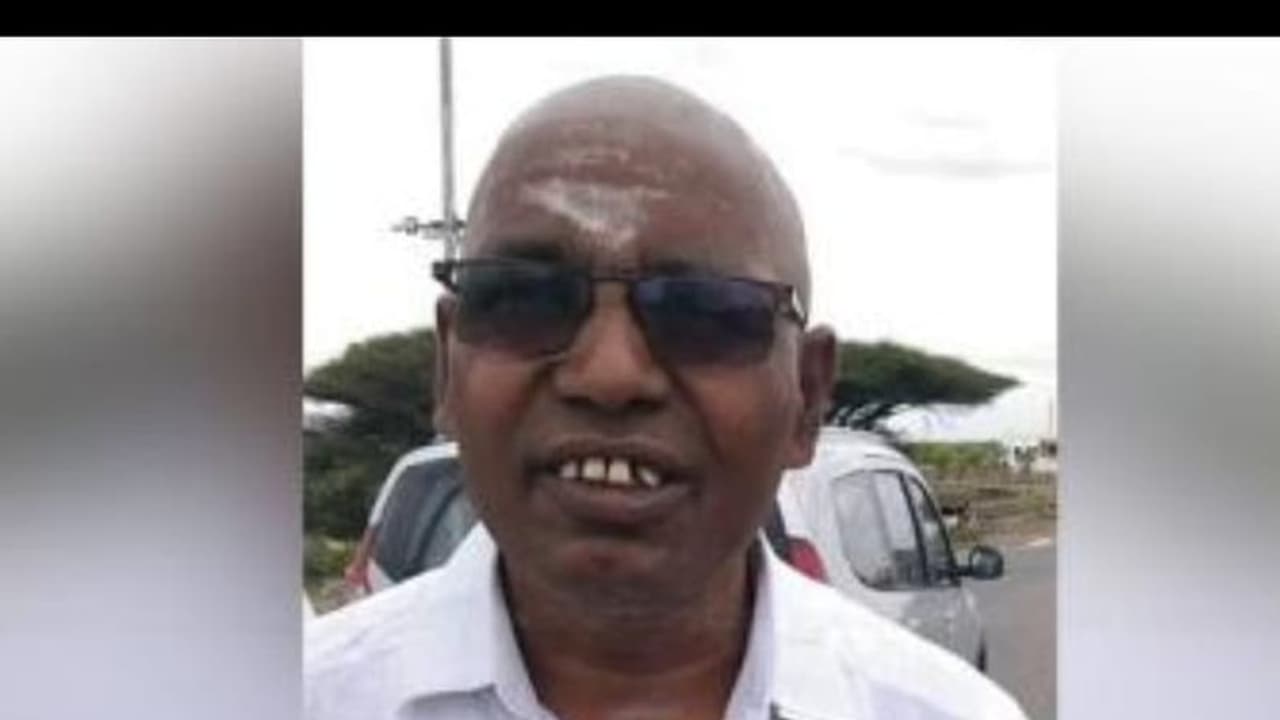 UKG சிறுமியை நாசம் செய்த அரசுப் பள்ளி ஆசிரியர்.. திருச்செந்தூர் கோவிலுக்கு போய் சாமி கும்பிட்ட அயோக்கியத்தனம் UKG சிறுமியை நாசம் செய்த அரசுப் பள்ளி ஆசிரியர்.. திருச்செந்தூர் கோவிலுக்கு போய் சாமி கும்பிட்ட அயோக்கியத்தனம்