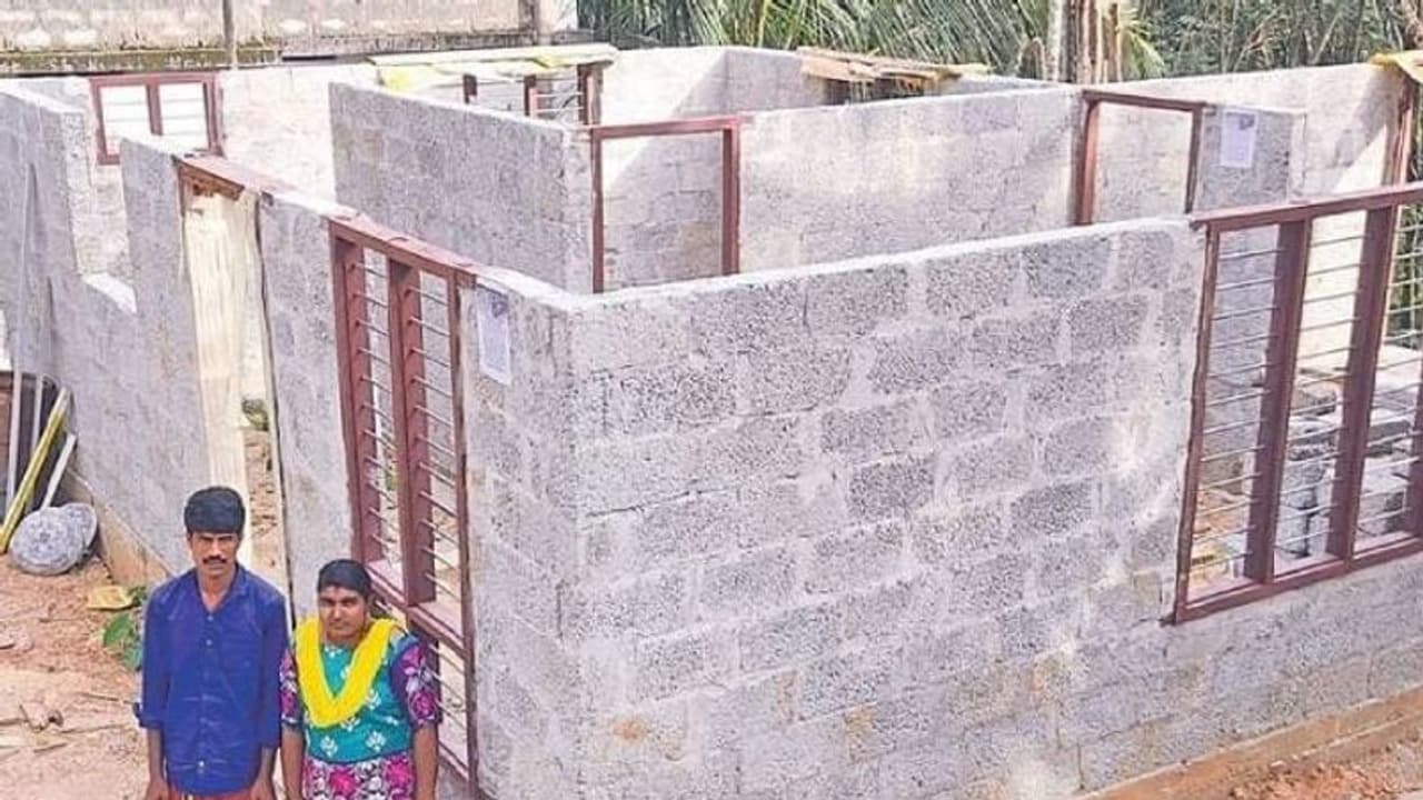 വീട് നിർമ്മാണം നിർത്തി വെക്കണം, പണം തിരിച്ച് നൽകണം, പഞ്ചായത്തിന്റെ നടപടിയിൽ കുഴഞ്ഞ് നിർധന കുടുംബം