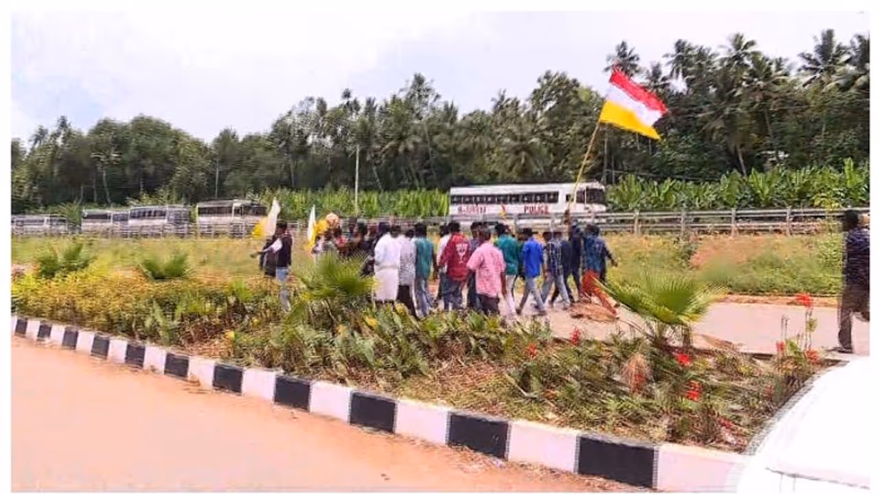  'വിഴിഞ്ഞം സമരപന്തൽ പൊളിക്കണം', വീണ്ടും ഉത്തരവിറക്കി സബ് ഡിവിഷണൽ മജിസ്ട്രേറ്റ് 