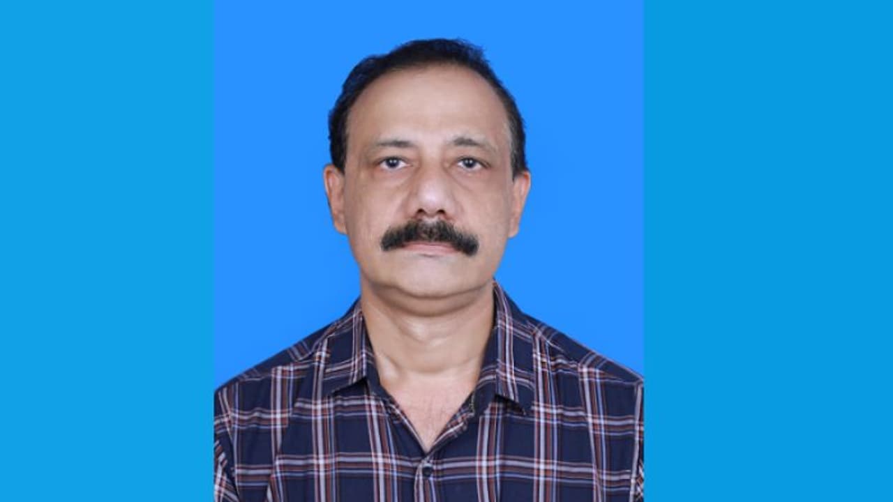 കുറഞ്ഞ ചെവലിൽ പെൻസിലിൻ നിർമാണം, അതും ചീഞ്ഞ പഴങ്ങളിൽ നിന്ന്; കാലിക്കറ്റ് സര്വകലാശാല അധ്യാപകന് പേറ്റന്റ് കുറഞ്ഞ ചെവലിൽ പെൻസിലിൻ നിർമാണം, അതും ചീഞ്ഞ പഴങ്ങളിൽ നിന്ന്; കാലിക്കറ്റ് സര്വകലാശാല അധ്യാപകന് പേറ്റന്റ്