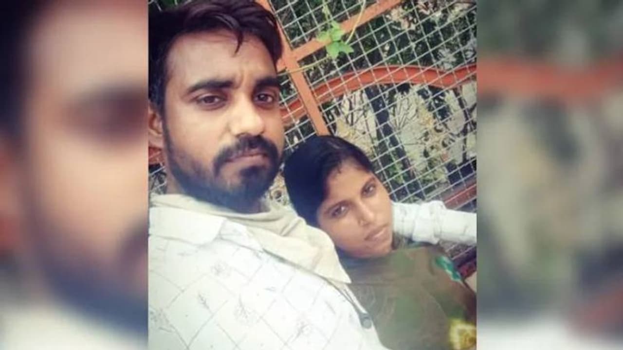 ഭാര്യ വീട്ടുകാര് ഭീഷണിപ്പെടുത്തി ബീഫ് കഴിപ്പിച്ചെന്ന് ആത്മഹത്യ കുറിപ്പ്, ഹിന്ദു യുവാവ് ജീവനൊടുക്കി ഭാര്യ വീട്ടുകാര് ഭീഷണിപ്പെടുത്തി ബീഫ് കഴിപ്പിച്ചെന്ന് ആത്മഹത്യ കുറിപ്പ്, ഹിന്ദു യുവാവ് ജീവനൊടുക്കി