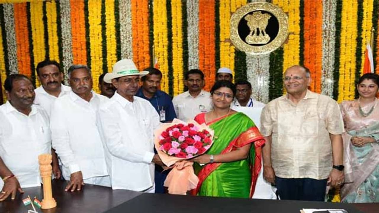 పెద్దపల్లి జిల్లా నూతన కలెక్టరేట్ భవనం: ప్రారంభించిన సీఎం కేసీఆర్