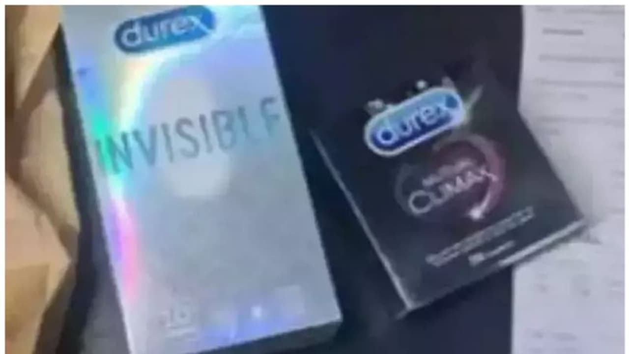 യുവാവ് ഓര്‍ഡര്‍ ചെയ്തത് ഐസ്ക്രീമും ചിപ്സും, ലഭിച്ചത് രണ്ട് പാക്കറ്റ് കോണ്ടം