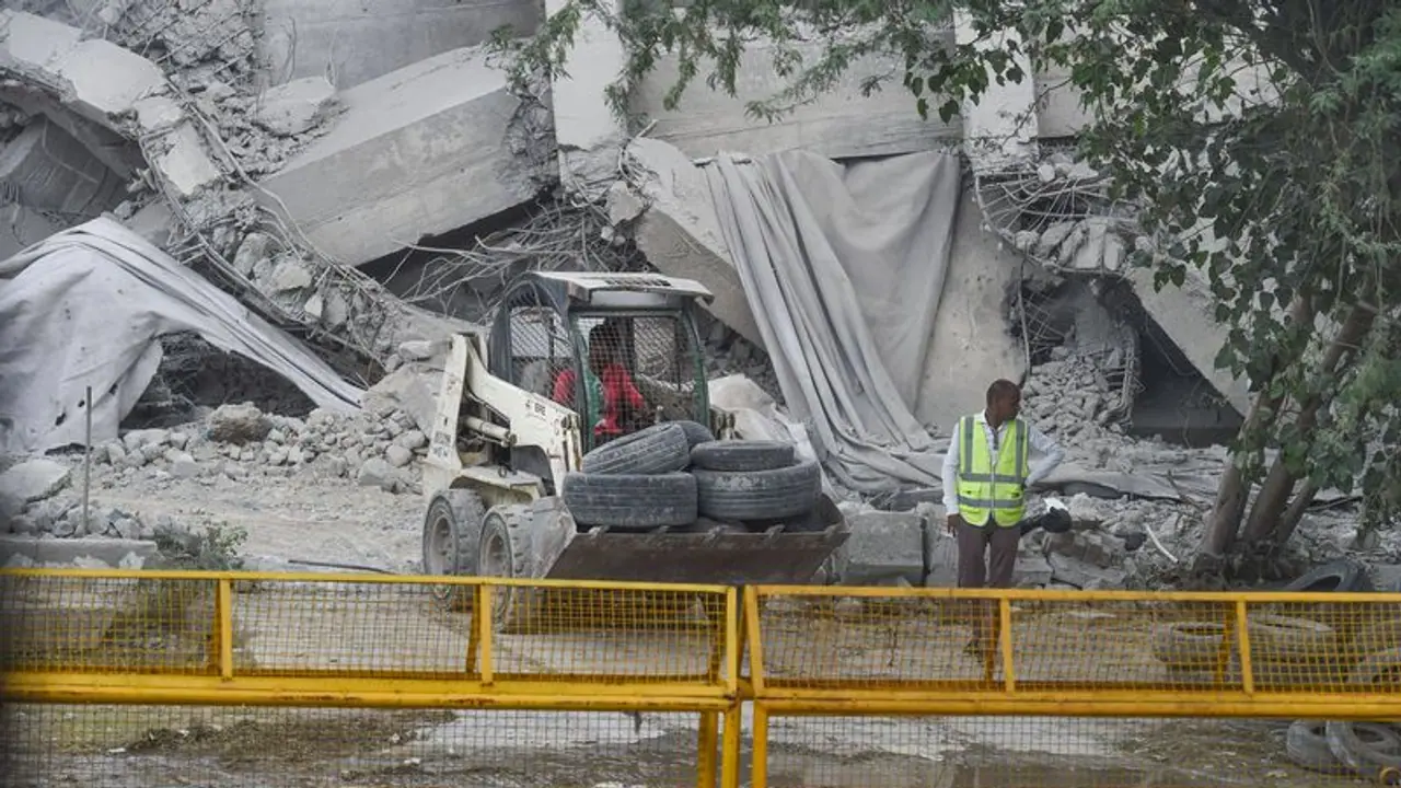 Noida twin towers demolition: Removal of debris to take 90 days, says firm Noida twin towers demolition: Removal of debris to take 90 days, says firm