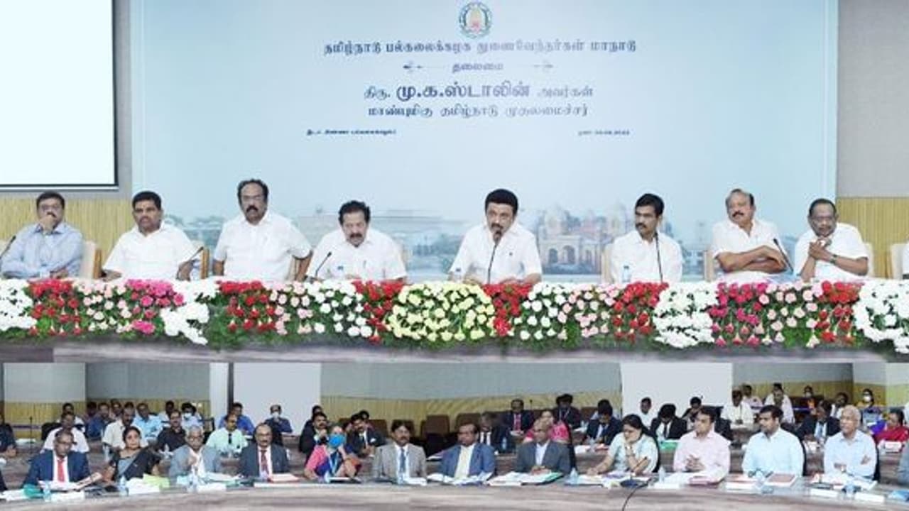 విద్యార్థులను చదువుకు దూరం చేస్తుంది.. ఎన్ఈపీకి తాము వ్యతిరేకమన్న తమిళనాడు సీఎం స్టాలిన్ విద్యార్థులను చదువుకు దూరం చేస్తుంది.. ఎన్ఈపీకి తాము వ్యతిరేకమన్న తమిళనాడు సీఎం స్టాలిన్