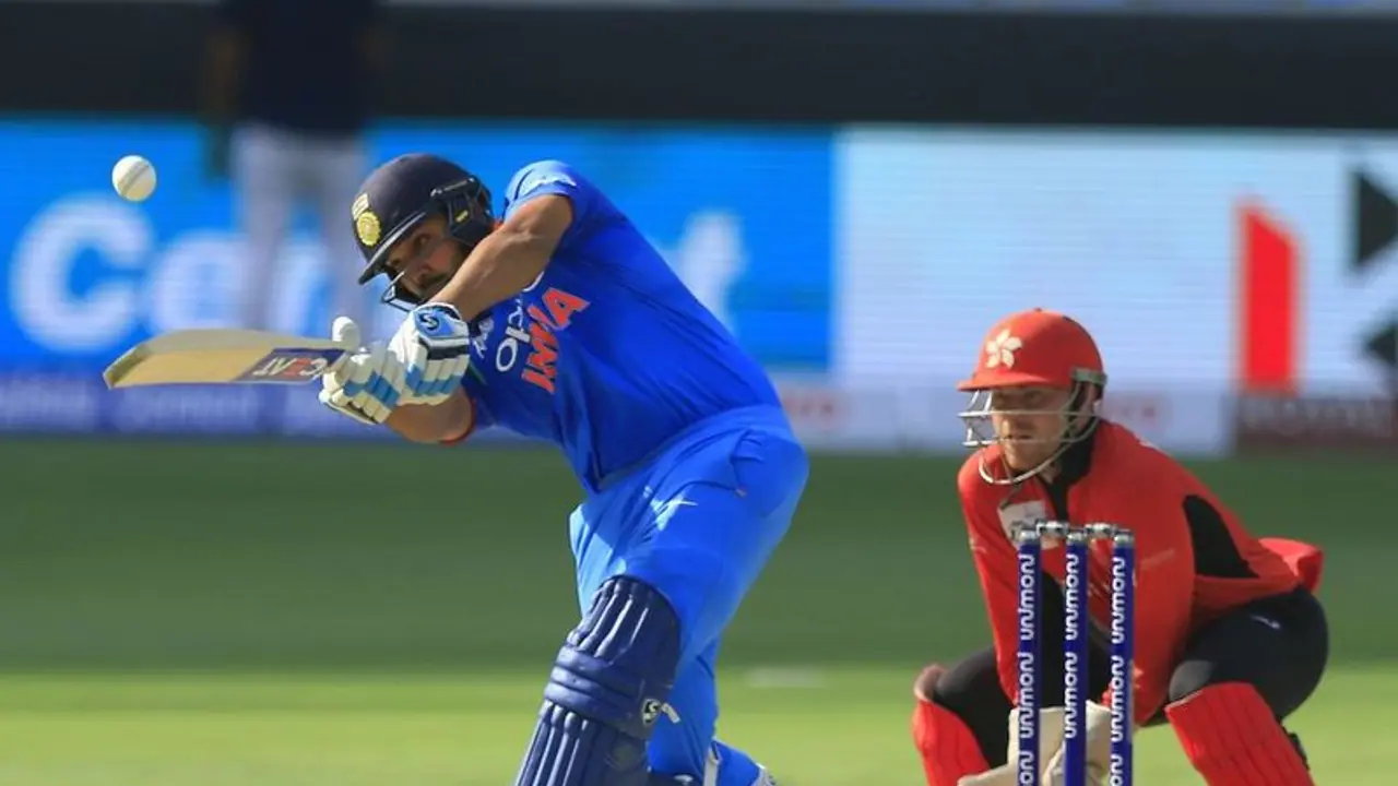 ഹിറ്റായില്ലെങ്കിലും ലോക റെക്കോര്‍ഡിട്ട് രോഹിത് ശര്‍മ, ചരിത്രനേട്ടം സ്വന്തമാക്കുന്ന ആദ്യ ബാറ്റര്‍