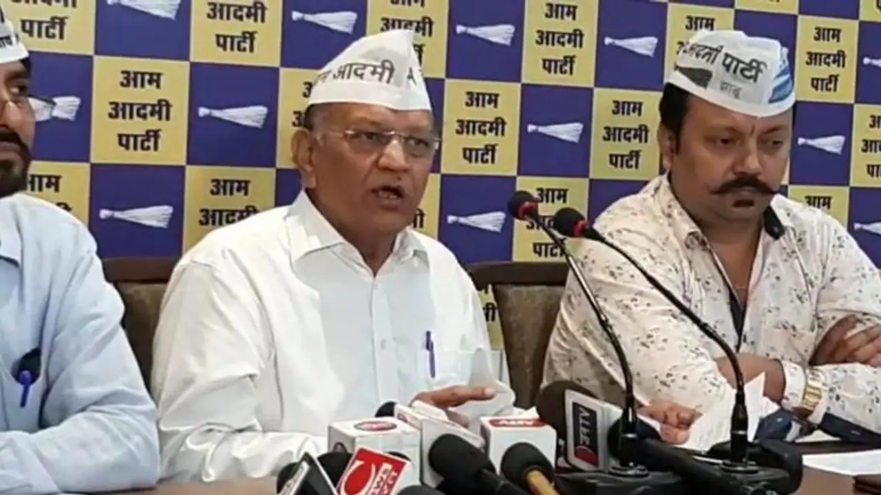 आप पार्टी का केंद्र सरकार पर गंभीर आरोप, बोले विधायक खरीदने के लिए खर्च कर दिए 5500 करोड़ आप पार्टी का केंद्र सरकार पर गंभीर आरोप, बोले विधायक खरीदने के लिए खर्च कर दिए 5500 करोड़