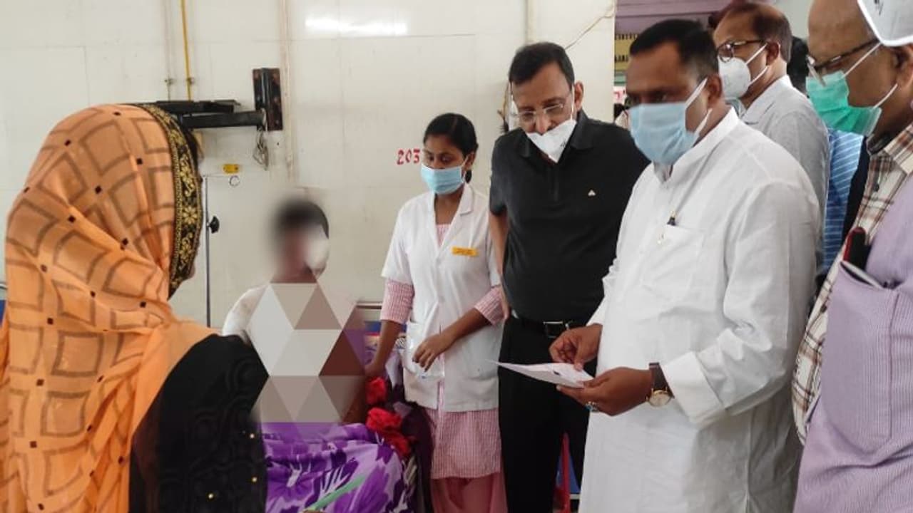 दुमका की अंकिता जैसा केस चतरा में भी, एकतरफा प्यार में सनकी आशिक ने युवती पर फेंका तेजाब दुमका की अंकिता जैसा केस चतरा में भी, एकतरफा प्यार में सनकी आशिक ने युवती पर फेंका तेजाब