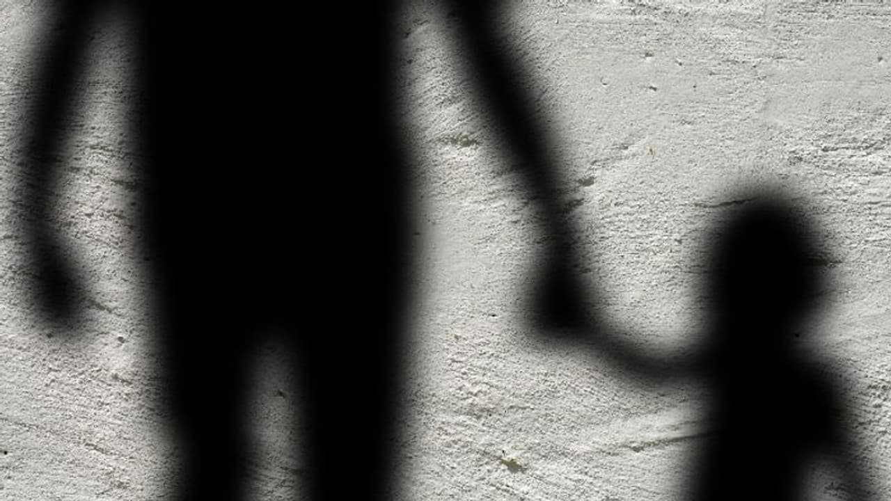 Delhi police busts child trafficking racket, rescues two infants, 4 including three women arrested