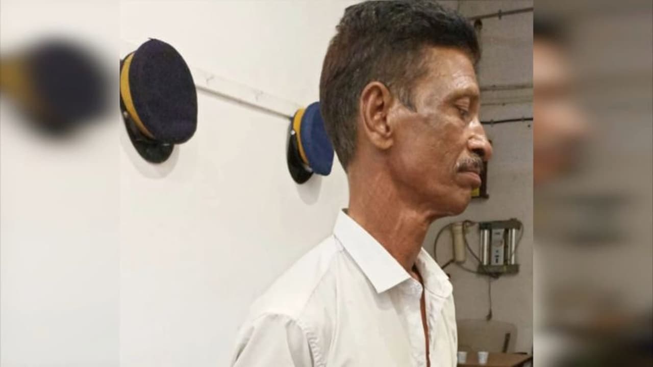 ബദിയടുക്കയില് കുടിവെള്ള പൈപ്പ് നന്നാക്കാന് വന്നയാള് 15കാരിയെ പീഡിപ്പിക്കാന് ശ്രമിച്ചു, അറസ്റ്റ് ബദിയടുക്കയില് കുടിവെള്ള പൈപ്പ് നന്നാക്കാന് വന്നയാള് 15കാരിയെ പീഡിപ്പിക്കാന് ശ്രമിച്ചു, അറസ്റ്റ്