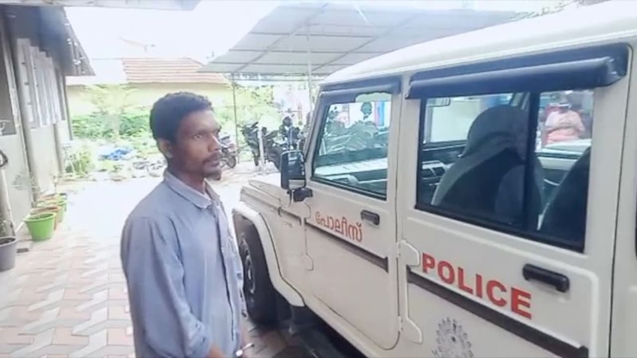 മൂന്നു വയസുകാരനായ മകനെ മർദ്ദിച്ച് അവശനാക്കി, ഭാര്യയുടെ പരാതിയിൽ ഭർത്താവിനെതിരെ കേസ്, അറസ്റ്റ് മൂന്നു വയസുകാരനായ മകനെ മർദ്ദിച്ച് അവശനാക്കി, ഭാര്യയുടെ പരാതിയിൽ ഭർത്താവിനെതിരെ കേസ്, അറസ്റ്റ്