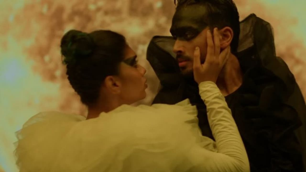 'ബ്രില്ല്യന്റ്, മസ്റ്റ് വാച്ച്', പാ രഞ്ജിത് കാളിദാസ് ചിത്രത്തെ കുറിച്ചുള്ള ആദ്യ പ്രതികരണങ്ങള് 'ബ്രില്ല്യന്റ്, മസ്റ്റ് വാച്ച്', പാ രഞ്ജിത് കാളിദാസ് ചിത്രത്തെ കുറിച്ചുള്ള ആദ്യ പ്രതികരണങ്ങള്