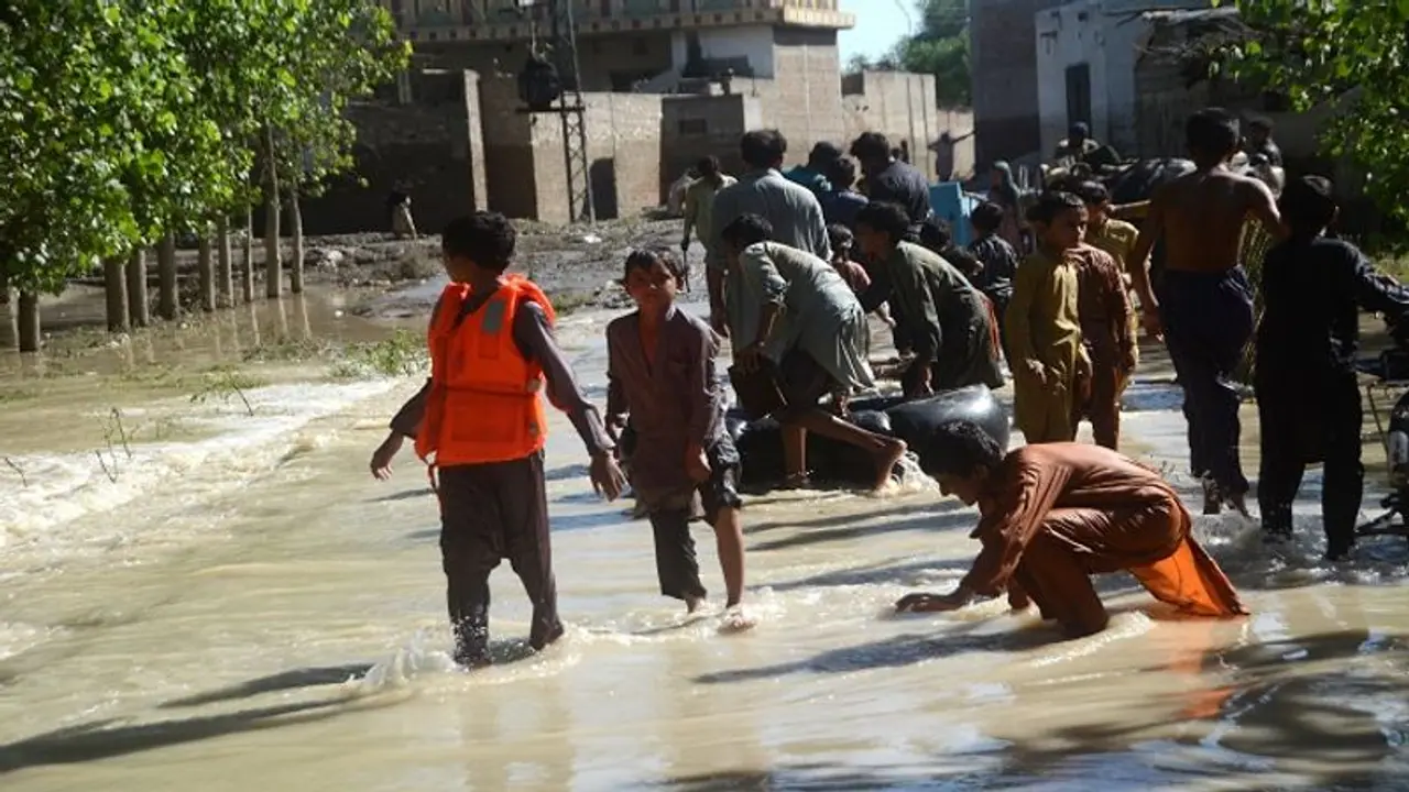 Government will consult allies: Pakistan minister on flood aid from India Government will consult allies: Pakistan minister on flood aid from India