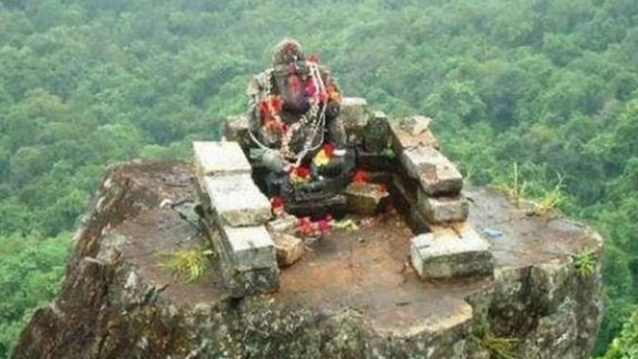 Ganesh Chaturthi 2022: ದಟ್ಟ ಕಾನನದ ಮಧ್ಯೆ ಬೆಟ್ಟದ ತುದಿಯಲ್ಲಿ ನೆಲೆ ನಿಂತ ಗಣೇಶ: ಇದೆ 1,100 ವರ್ಷಗಳ ಇತಿಹಾಸ
