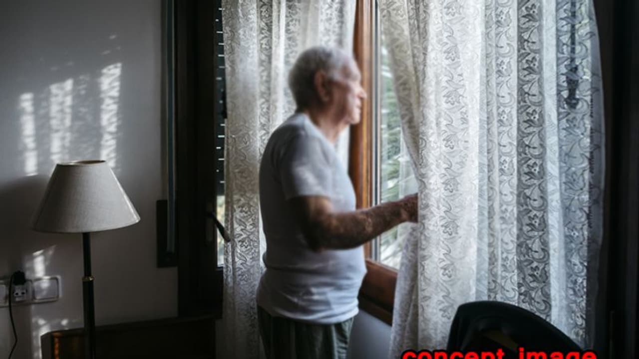 ब्लैक डायरी: सेक्स को लेकर अभी भी 'जवान' है 87 साल का पति लेकिन... ब्लैक डायरी: सेक्स को लेकर अभी भी 'जवान' है 87 साल का पति लेकिन...