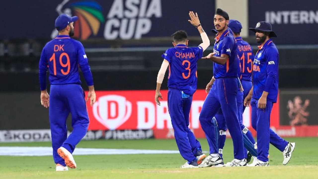 Asia Cup: పోరాడి ఓడిన హాంకాంగ్.. సూపర్ 4కు భారత్ 