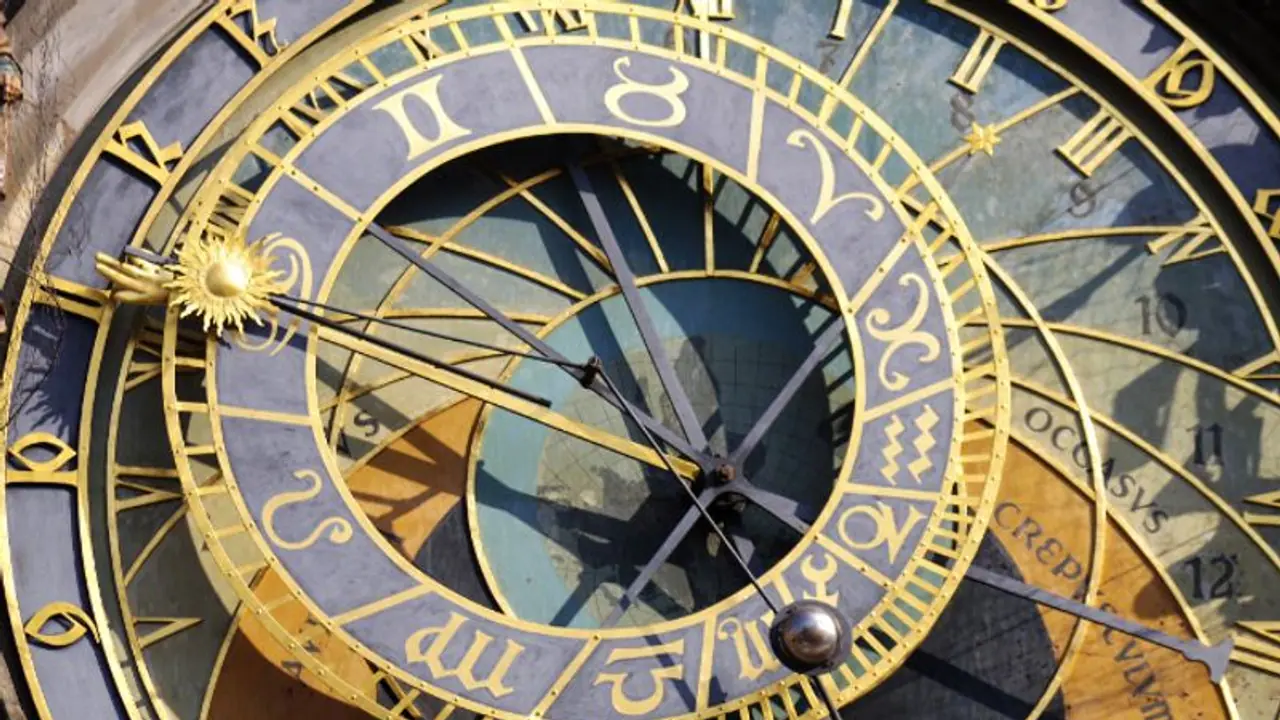 Daily Horoscope for January 2, 2023: Difficult day for Gemini, Cancer; good day for Libra