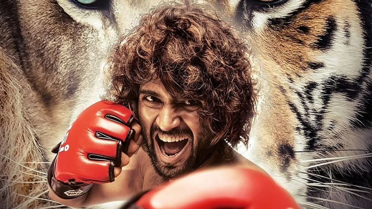 ബോക്സ് ഓഫീസിൽ കാലിടറി 'ലൈഗർ'; നിർമാതാക്കൾക്ക് 6 കോടി നഷ്ടപരിഹാരവുമായി വിജയ് ദേവരക്കൊണ്ട ബോക്സ് ഓഫീസിൽ കാലിടറി 'ലൈഗർ'; നിർമാതാക്കൾക്ക് 6 കോടി നഷ്ടപരിഹാരവുമായി വിജയ് ദേവരക്കൊണ്ട