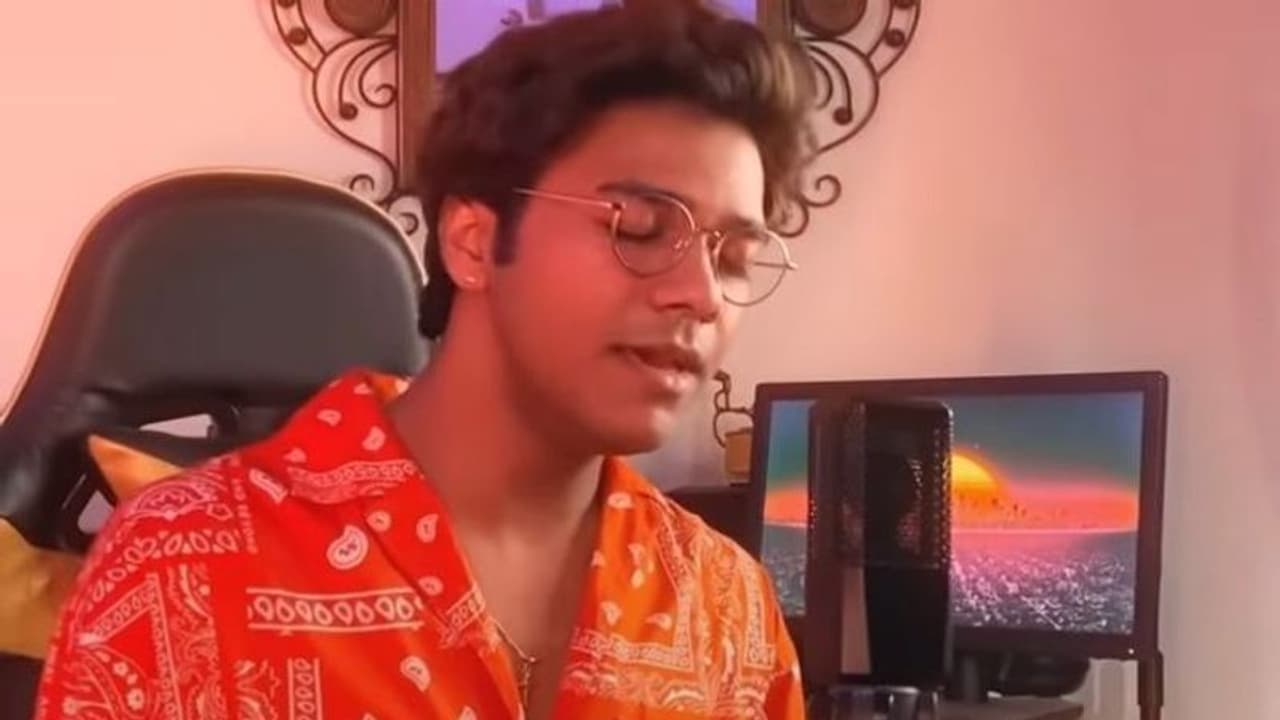 संगीतकार ने कुंडी लगा लो सैंया.. गाने का रीमिक्स वर्जन किया रीक्रिएट, यूजर बोला ये वत वत क्यों लगा रखी है संगीतकार ने कुंडी लगा लो सैंया.. गाने का रीमिक्स वर्जन किया रीक्रिएट, यूजर बोला ये वत वत क्यों लगा रखी है