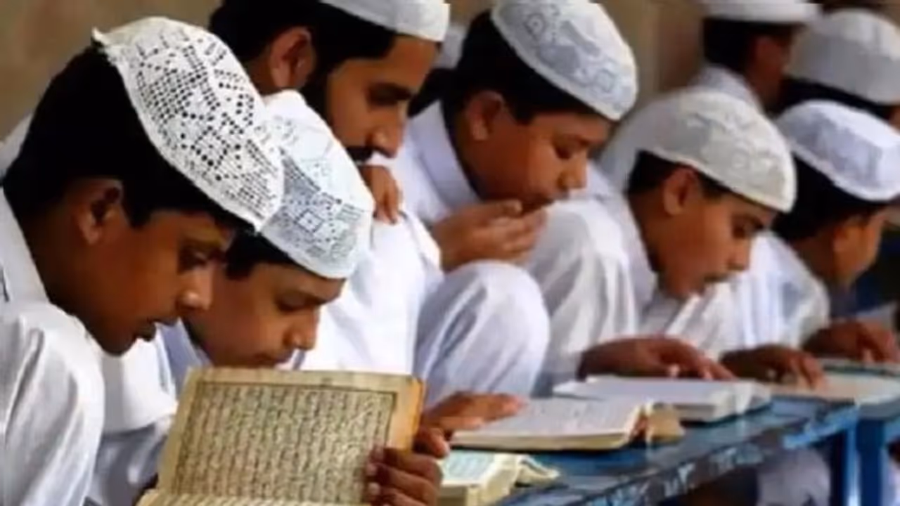 യുപിയിൽ സർവേ പൂർത്തിയായി; അം​ഗീകാരമില്ലാതെ 7500ഓളം മദ്റസകൾ പ്രവർത്തിക്കുന്നുവെന്ന് കണ്ടെത്തൽ 