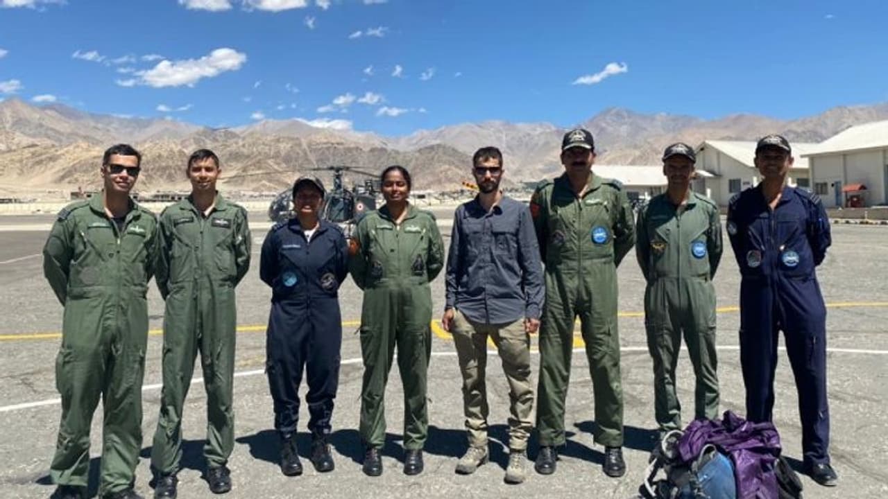 অসাধ্য সাধন ভারতীয় বিমান বাহিনীর, খারাপ আবহাওয়ার মধ্যে ইজরায়েলি নাগরিককে উদ্ধার লাদাখের দুর্গম পাহাড় থেকে অসাধ্য সাধন ভারতীয় বিমান বাহিনীর, খারাপ আবহাওয়ার মধ্যে ইজরায়েলি নাগরিককে উদ্ধার লাদাখের দুর্গম পাহাড় থেকে