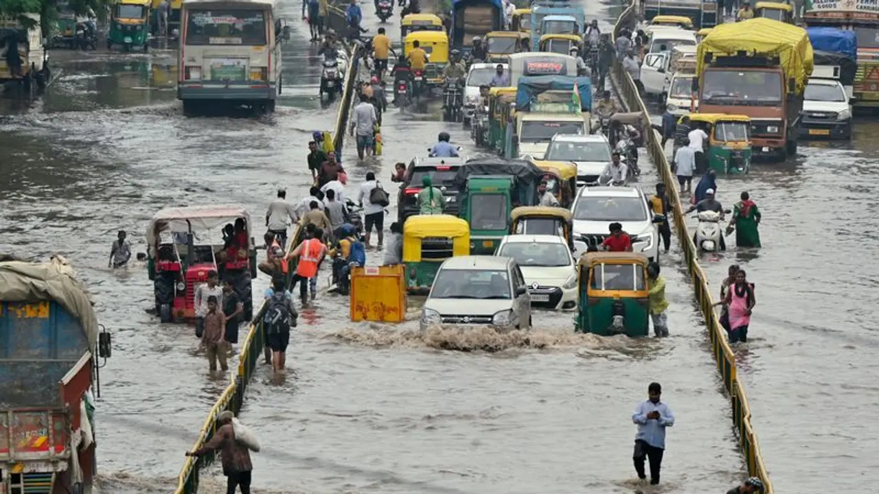 IMD predicts heavy rainfall in Maharashtra, Odisha: Check complete forecast here
