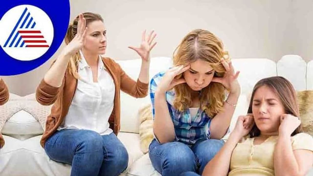 Parenting Tips: ಹದಿಹರೆಯದಲ್ಲಿ ಮಕ್ಕಳು ತಪ್ಪು ಮಾಡ್ಬಾರ್ದು ಅಂದ್ರೆ ಪೋಷಕರು ಹೀಗಿರ್ಬೇಕು Parenting Tips: ಹದಿಹರೆಯದಲ್ಲಿ ಮಕ್ಕಳು ತಪ್ಪು ಮಾಡ್ಬಾರ್ದು ಅಂದ್ರೆ ಪೋಷಕರು ಹೀಗಿರ್ಬೇಕು